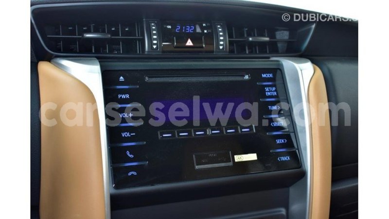 Big with watermark toyota fortuner east mah%c3%a9 import dubai 5277