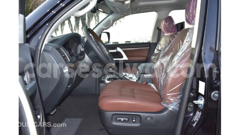 Big with watermark toyota land cruiser east mah%c3%a9 import dubai 5278