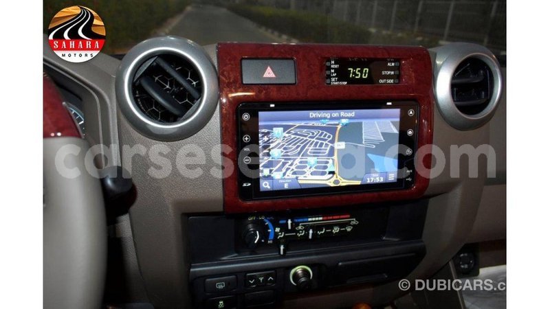 Big with watermark toyota land cruiser east mah%c3%a9 import dubai 5280