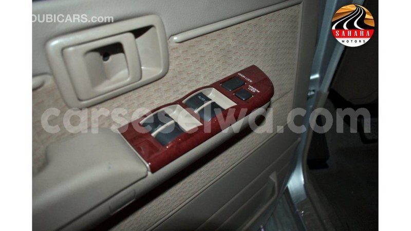 Big with watermark toyota land cruiser east mah%c3%a9 import dubai 5280