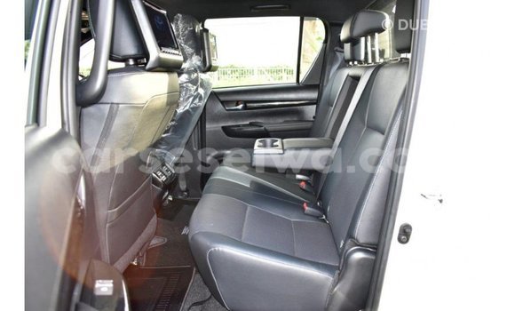 Buy Import Toyota Hilux White Car in Import - Dubai in East Mahé Buy Import Toyota Hilux White Car in Import - Dubai in East Mahé