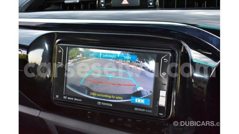 Big with watermark toyota hilux east mah%c3%a9 import dubai 5281