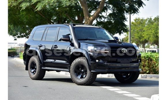 Buy Import Toyota Land Cruiser Black Car in Import - Dubai in East Mahé Buy Import Toyota Land Cruiser Black Car in Import - Dubai in East Mahé