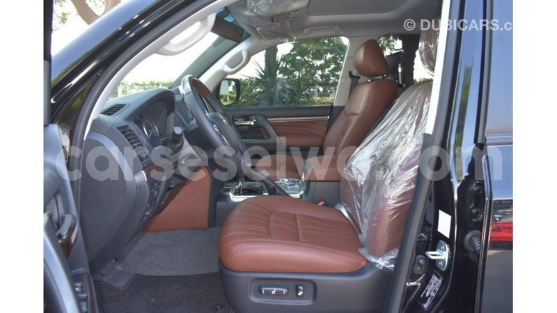 Big with watermark toyota land cruiser east mah%c3%a9 import dubai 5283