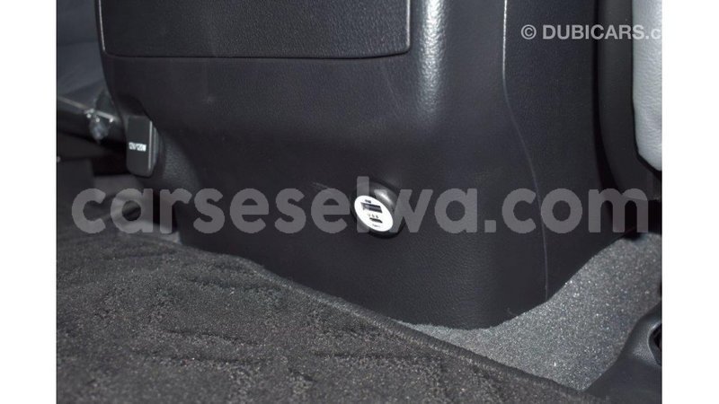 Big with watermark toyota land cruiser east mah%c3%a9 import dubai 5283