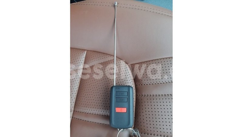 Big with watermark toyota land cruiser east mah%c3%a9 import dubai 5283