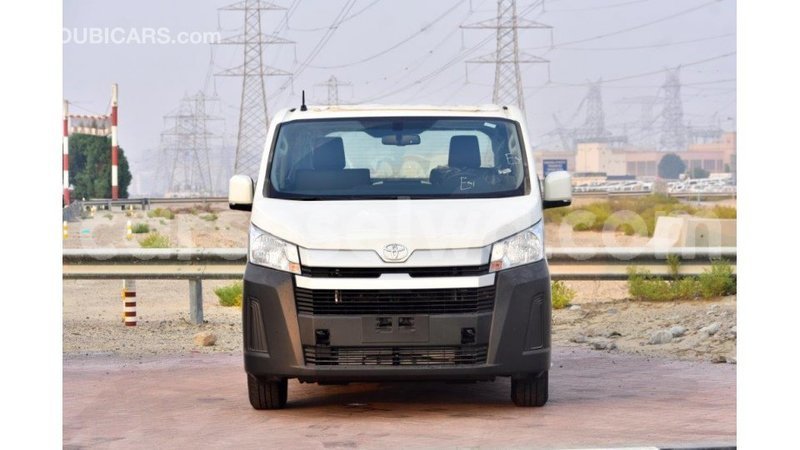 Big with watermark toyota hiace east mah%c3%a9 import dubai 5285