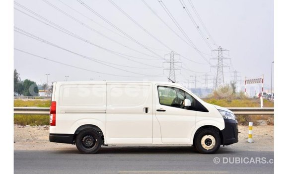 Buy Import Toyota Hiace White Car in Import - Dubai in East Mahé Buy Import Toyota Hiace White Car in Import - Dubai in East Mahé