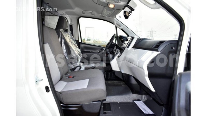 Big with watermark toyota hiace east mah%c3%a9 import dubai 5285