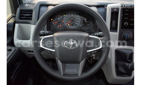 Buy Import Toyota Hiace White Car in Import - Dubai in East Mahé Buy Import Toyota Hiace White Car in Import - Dubai in East Mahé