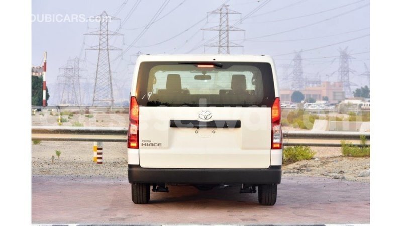 Big with watermark toyota hiace east mah%c3%a9 import dubai 5285