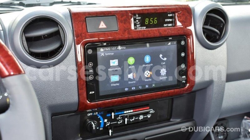 Big with watermark toyota land cruiser east mah%c3%a9 import dubai 5286