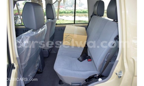 Buy Import Toyota Land Cruiser Beige Car in Import - Dubai in East Mahé Buy Import Toyota Land Cruiser Beige Car in Import - Dubai in East Mahé