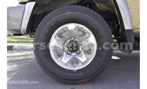Buy Import Toyota Land Cruiser Beige Car in Import - Dubai in East Mahé Buy Import Toyota Land Cruiser Beige Car in Import - Dubai in East Mahé