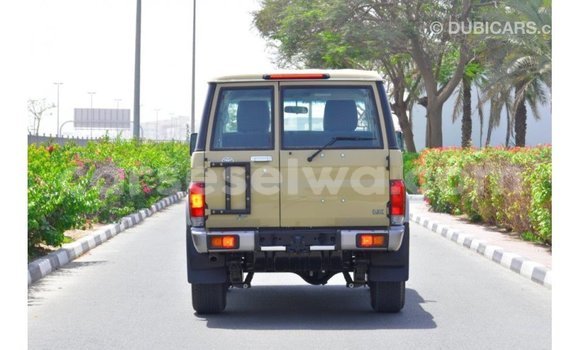 Buy Import Toyota Land Cruiser Beige Car in Import - Dubai in East Mahé Buy Import Toyota Land Cruiser Beige Car in Import - Dubai in East Mahé