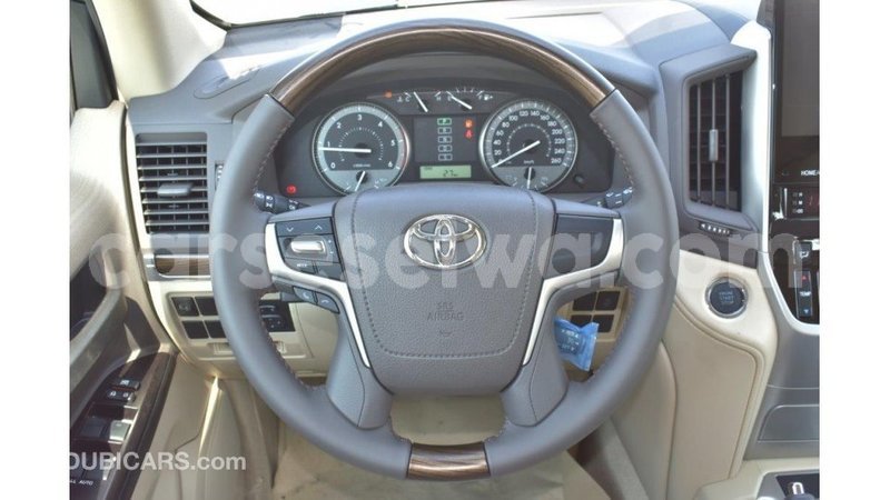 Big with watermark toyota land cruiser east mah%c3%a9 import dubai 5288