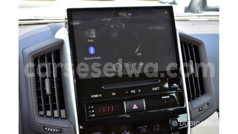 Big with watermark toyota land cruiser east mah%c3%a9 import dubai 5288