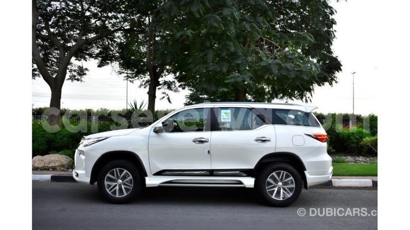 Big with watermark toyota fortuner east mah%c3%a9 import dubai 5289