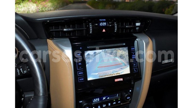 Big with watermark toyota fortuner east mah%c3%a9 import dubai 5289