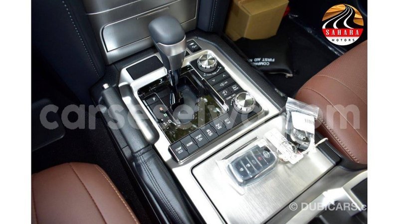 Big with watermark toyota land cruiser east mah%c3%a9 import dubai 5290