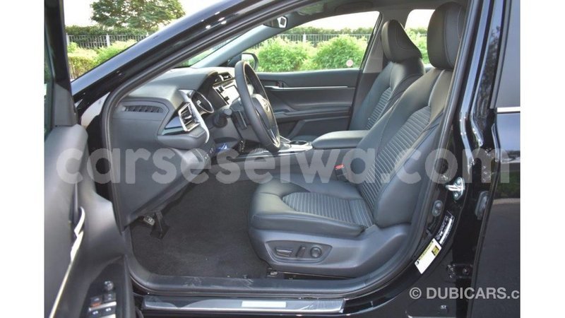 Big with watermark toyota camry east mah%c3%a9 import dubai 5295