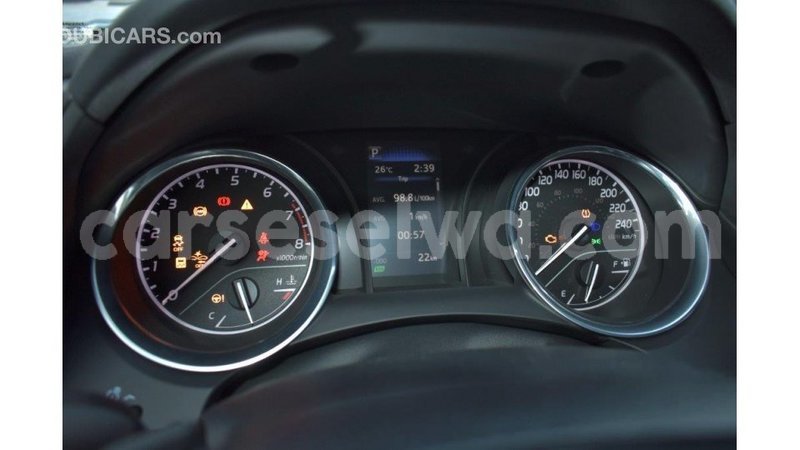 Big with watermark toyota camry east mah%c3%a9 import dubai 5295