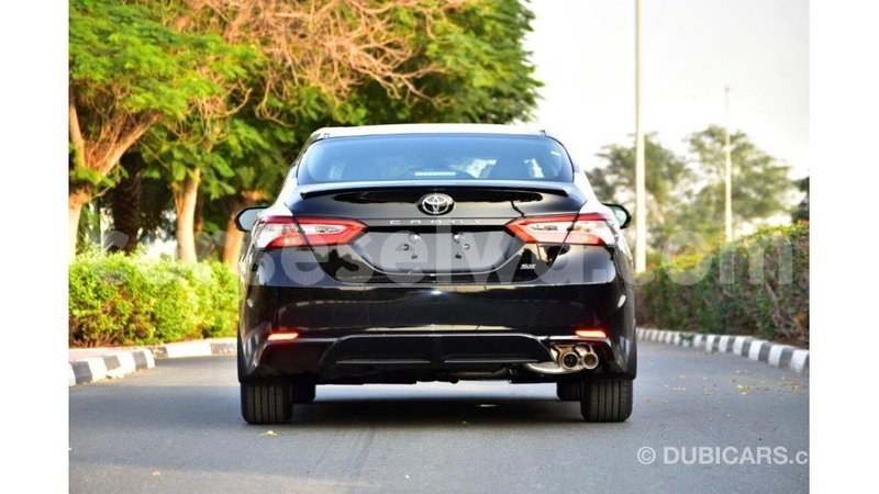 Big with watermark toyota camry east mah%c3%a9 import dubai 5295