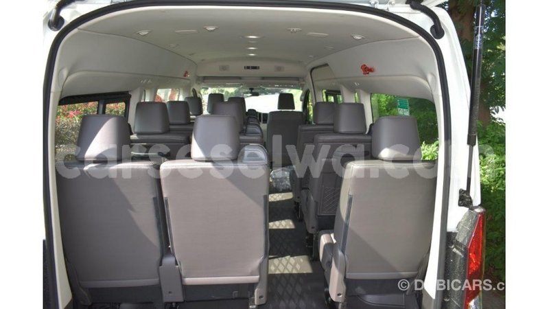 Big with watermark toyota hiace east mah%c3%a9 import dubai 5297