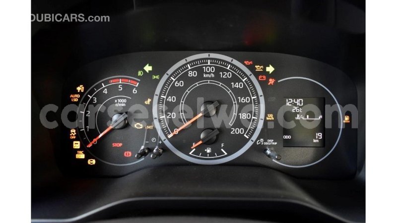 Big with watermark toyota hiace east mah%c3%a9 import dubai 5297