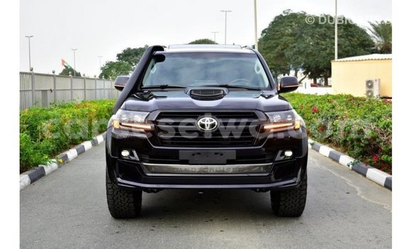 Buy Import Toyota Land Cruiser Black Car in Import - Dubai in East Mahé Buy Import Toyota Land Cruiser Black Car in Import - Dubai in East Mahé