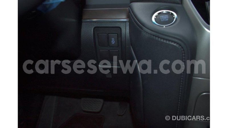 Big with watermark toyota land cruiser east mah%c3%a9 import dubai 5298