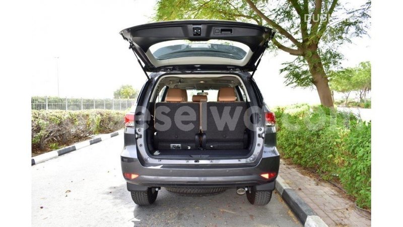 Big with watermark toyota fortuner east mah%c3%a9 import dubai 5299