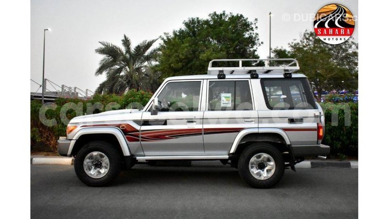 Big with watermark toyota land cruiser east mah%c3%a9 import dubai 5300