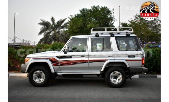 Buy Import Toyota Land Cruiser Other Car in Import - Dubai in East Mahé Buy Import Toyota Land Cruiser Other Car in Import - Dubai in East Mahé