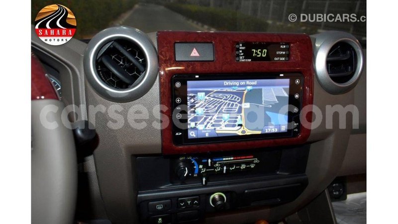 Big with watermark toyota land cruiser east mah%c3%a9 import dubai 5300