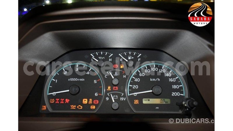 Big with watermark toyota land cruiser east mah%c3%a9 import dubai 5300