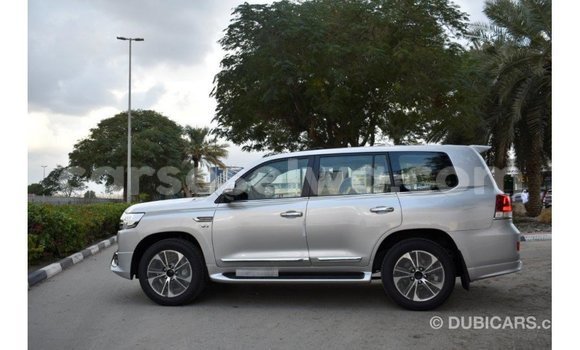 Buy Import Toyota Land Cruiser Other Car in Import - Dubai in East Mahé Buy Import Toyota Land Cruiser Other Car in Import - Dubai in East Mahé