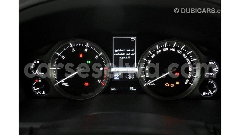 Big with watermark toyota land cruiser east mah%c3%a9 import dubai 5301