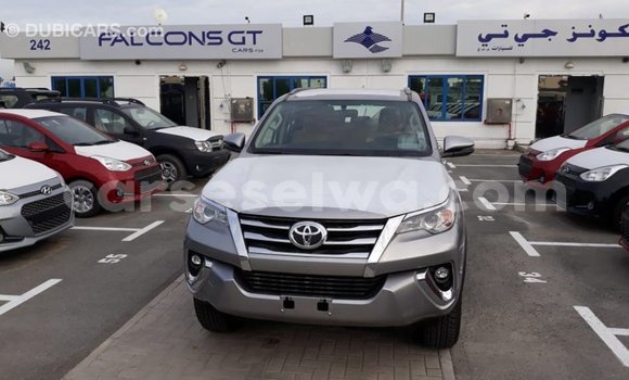 Acheter Import Voiture Toyota Fortuner Autre à Import - Dubai, East Mahé Acheter Import Voiture Toyota Fortuner Autre à Import - Dubai, East Mahé