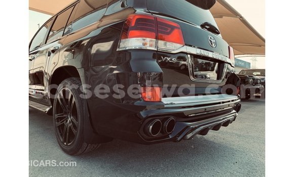 Buy Import Toyota Land Cruiser Black Car in Import - Dubai in East Mahé Buy Import Toyota Land Cruiser Black Car in Import - Dubai in East Mahé
