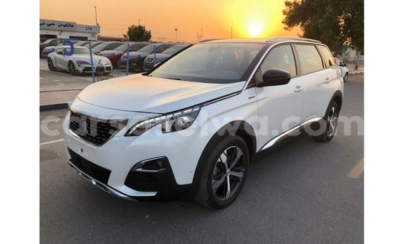 Acheter Import Voiture Peugeot 5008 Blanc à Import - Dubai, East Mahé