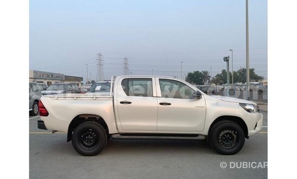 Buy Import Toyota Hilux White Car in Import - Dubai in East Mahé Buy Import Toyota Hilux White Car in Import - Dubai in East Mahé
