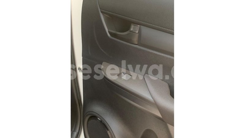 Big with watermark toyota hilux east mah%c3%a9 import dubai 5323