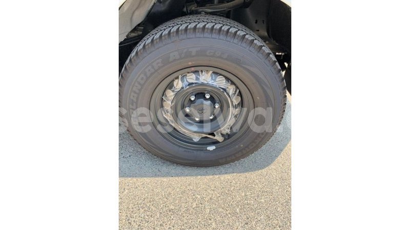 Big with watermark toyota hilux east mah%c3%a9 import dubai 5323