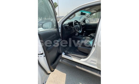 Buy Import Toyota Hilux White Car in Import - Dubai in East Mahé Buy Import Toyota Hilux White Car in Import - Dubai in East Mahé