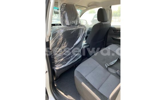 Buy Import Toyota Hilux White Car in Import - Dubai in East Mahé Buy Import Toyota Hilux White Car in Import - Dubai in East Mahé