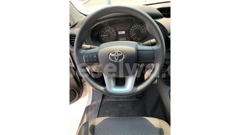 Big with watermark toyota hilux east mah%c3%a9 import dubai 5323