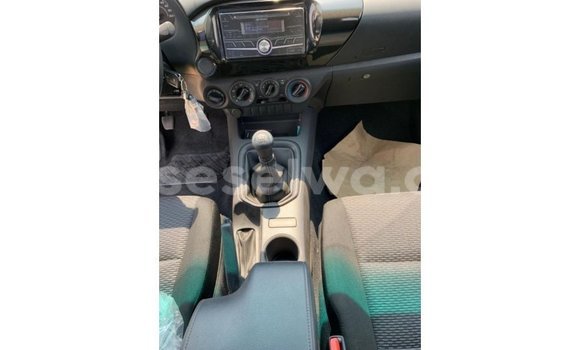 Buy Import Toyota Hilux White Car in Import - Dubai in East Mahé Buy Import Toyota Hilux White Car in Import - Dubai in East Mahé