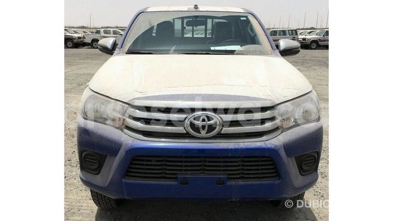 Big with watermark toyota hilux east mah%c3%a9 import dubai 5325