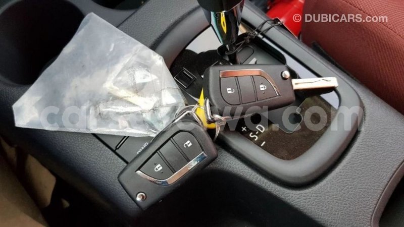 Big with watermark toyota hilux east mah%c3%a9 import dubai 5326